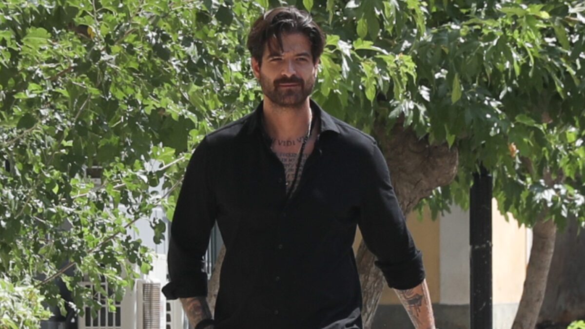 ΣΥΝΕΛΗΦΘΗ Ο ΑΡΗΣ ΜΟΥΓΚΟΠΕΤΡΟΣ ΟΔΗΓΟΥΣΕ ΥΠΟ ΤΗΝ ΕΠΗΡΕΙΑ ΑΛΚΟΛ (ΔΑΝΑΗ ΔΑΥΛΟΠΟΥΛΟΥ/ EUROKINISSI)