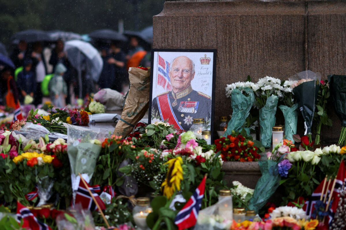 A picture of Norway's late King Harald is placed among tributes outside the Royal Palace, following his death, in Oslo, Norway, August 29, 2026. REUTERS