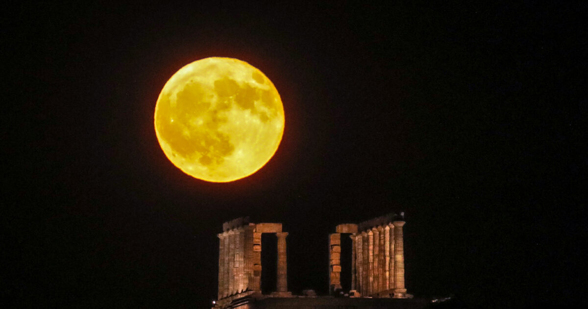 Πανσέληνος Αυγούστου 2026: Γιατί είναι γνωστή ως «φεγγάρι του Οξύρρυγχου»