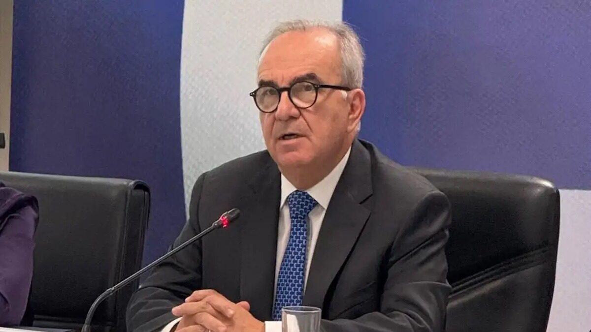 Ο αναπληρωτής υπουργός Εθνικής Οικονομίας και Οικονομικών Νίκος Παπαθανάσης