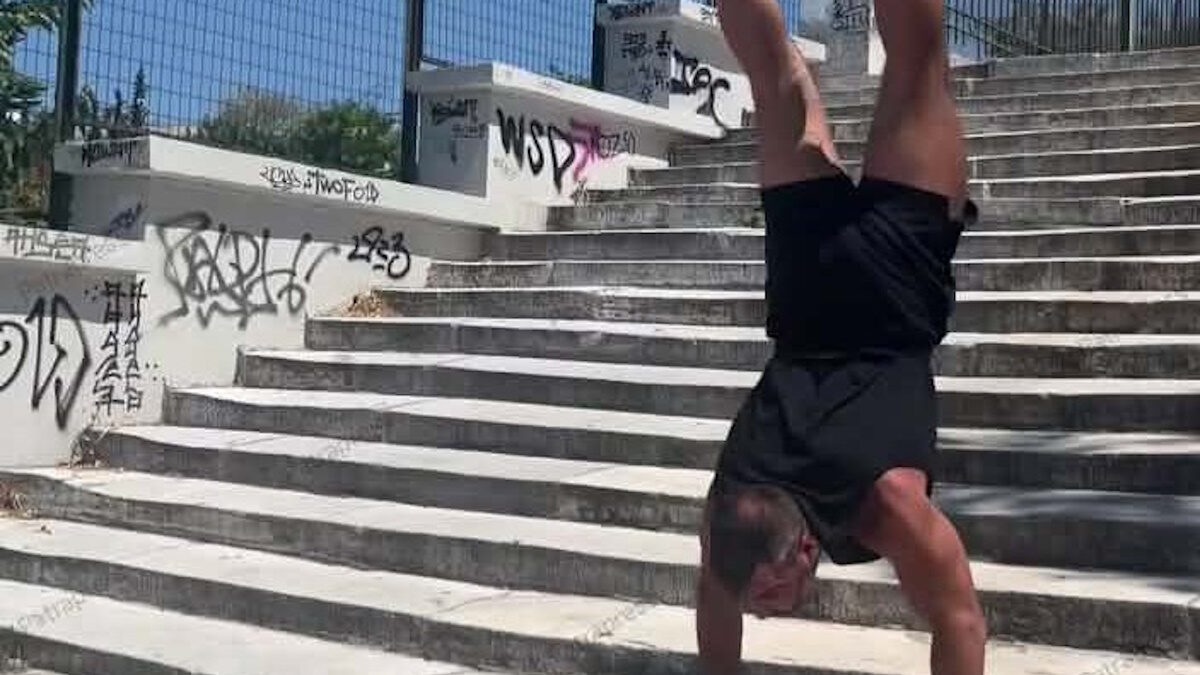 Ο Πατρινός Κωνσταντίνος Αλεξόπουλος επί τω έργω