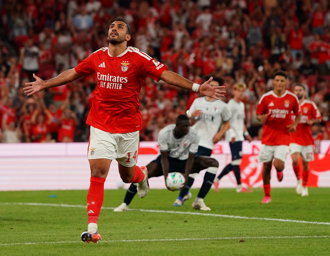 Europa League πλέι οφ: Ο Βαγγέλης Παυλίδης σκόραρε στο 3-1 της Μπενφίκα επί της Άαρχους