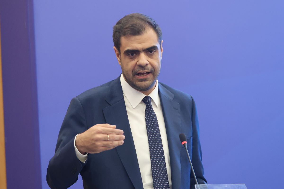 Παύλος Μαρινάκης: Οι συνεπείς επαγγελματίες θα δουν φοροελαφρύνσεις στα μέτρα της ΔΕΘ - Μακάρι να υπήρχαν τα λεφτά για 13ο και 14ο μισθό