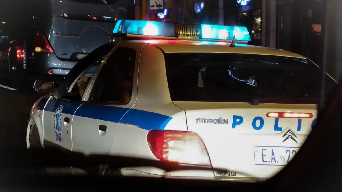 Περιπολικό της ελληνικής αστυνομίας