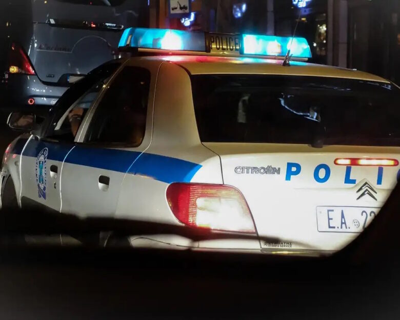 Περιπολικό της ελληνικής αστυνομίας