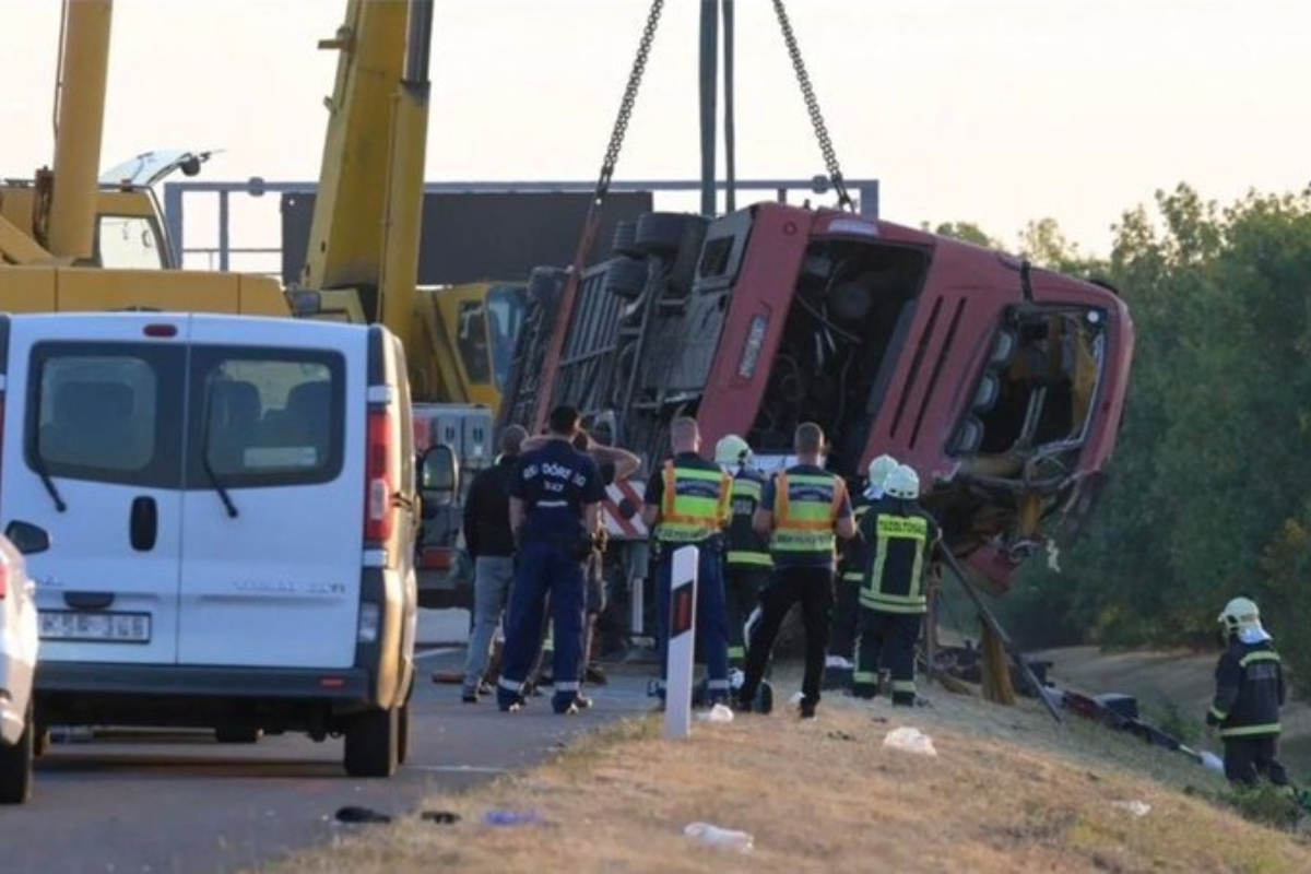 Ουγγαρία: 12 νεκροί σε τροχαίο με λεωφορείο - Πιθανόν αποκοιμήθηκε ο οδηγός