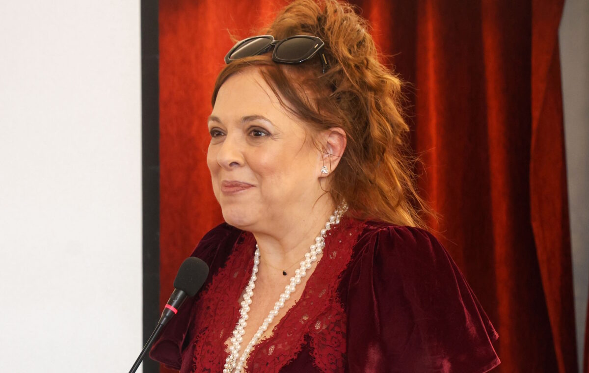 Η Ελένη Ράντου με μπικίνι στα 62 της: Η εικόνα και το μήνυμα από τις καλοκαιρινές διακοπές της στη Λευκάδα