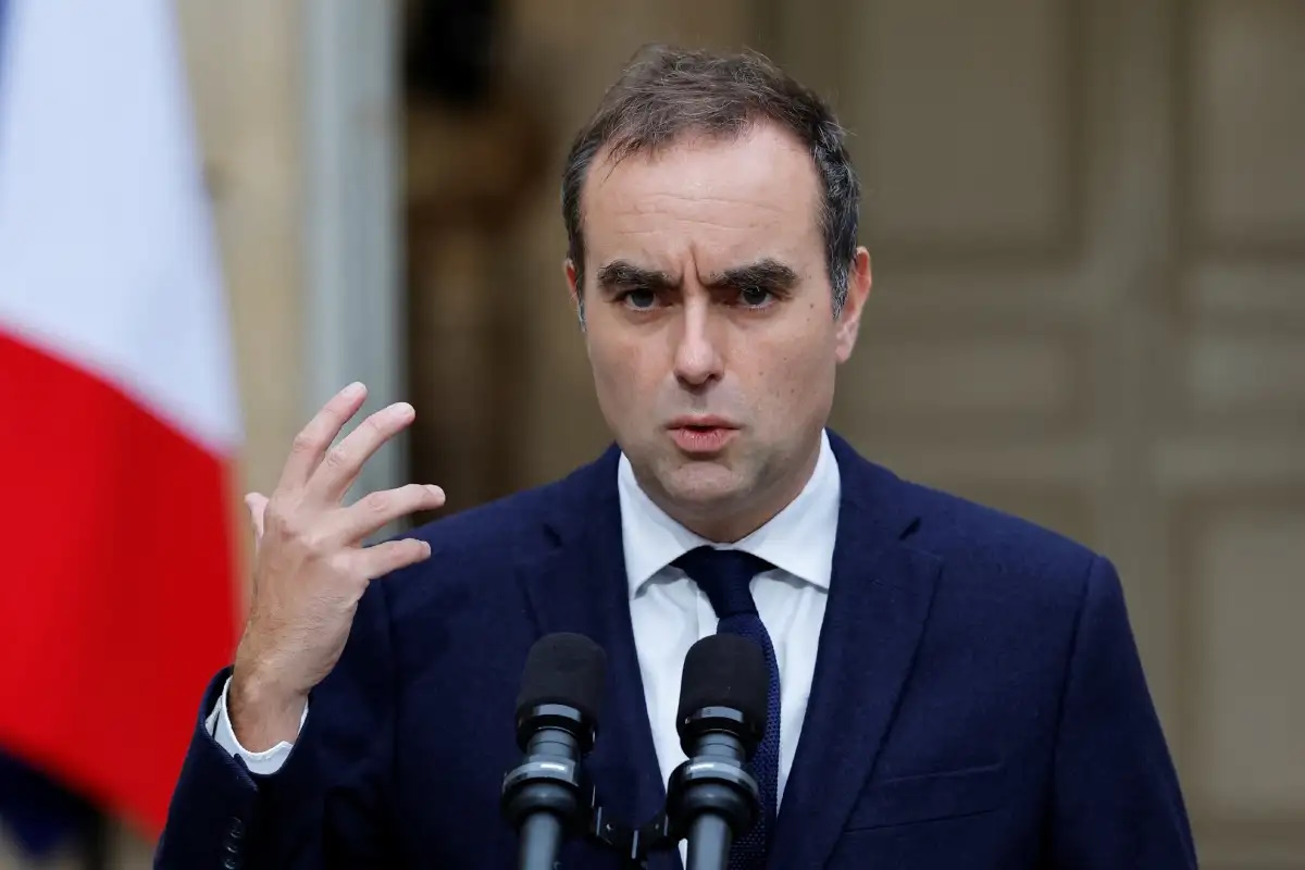 Γαλλία: Πυρόπληκτοι γιούχαραν τον πρωθυπουργό Σεμπαστιάν Λεκορνί - Βίντεο από τη «θερμή» υποδοχή