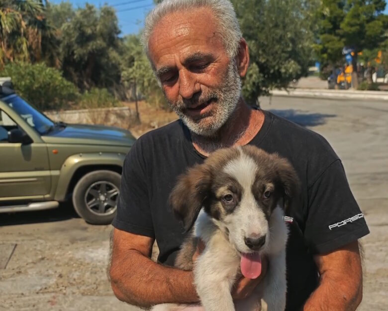 Ο Μάρκος και ο σκύλος Μπρούνο που σώθηκε από τη φωτιά στο Πόρτο Γερμενό