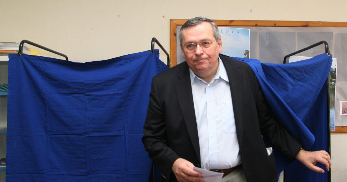 Κυριάκος Μητσοτάκης για Στέφανο Μάνο: «Αντισυμβατικός πολιτικός, με θέσεις που προπορεύονταν της εποχής του»