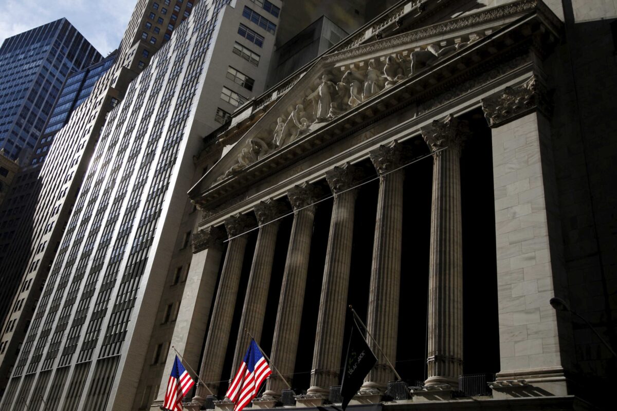 ILE PHOTO: The New York Stock Exchange building is seen from Broad Street in Lower Manhattan in New York, January 20, 2016. Wall Street moved deep into the red on Wednesday, with the S&P 500 hitting its lowest since February 2014 and extending this year's selloff as oil prices continued to plummet unabated.