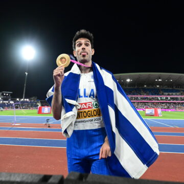 Ο Μίλτος Τεντόγλου