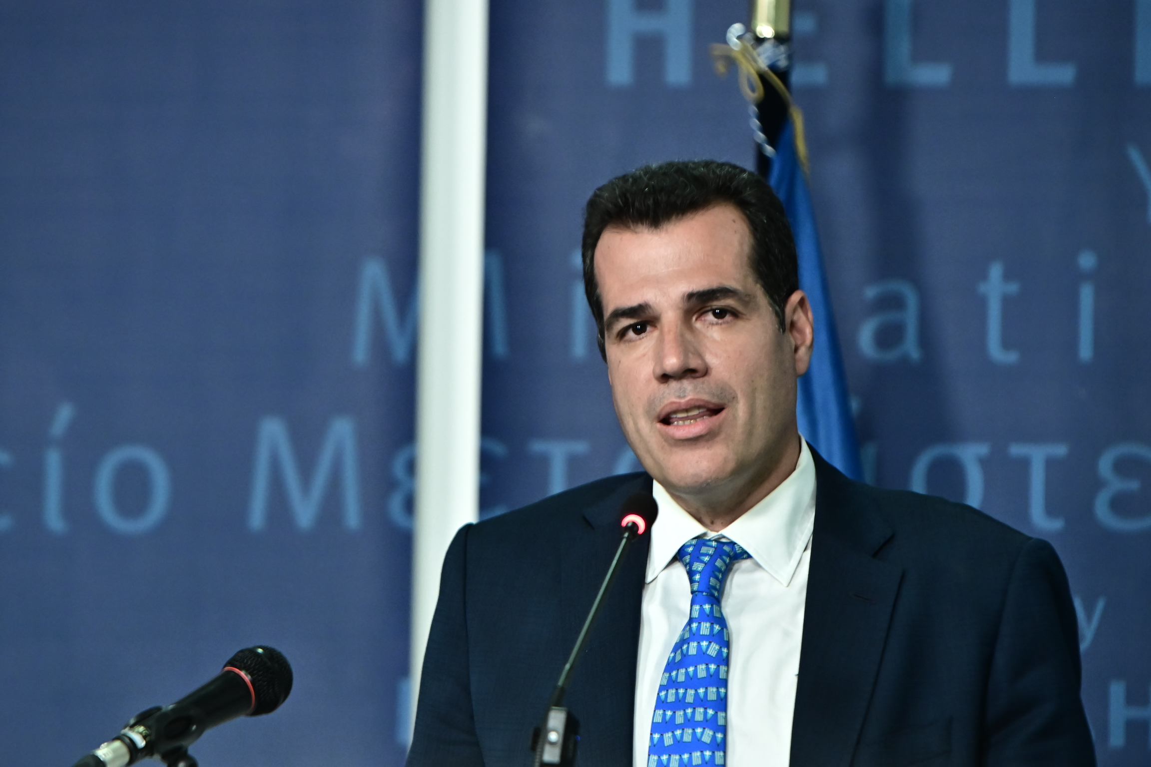 Πλεύρης στο Breitbart: Η επανεκλογή Τραμπ άλλαξε τη μεταναστευτική πολιτική – Η συνέντευξη που αναδημοσίευσε ο Αμερικανός πρόεδρος