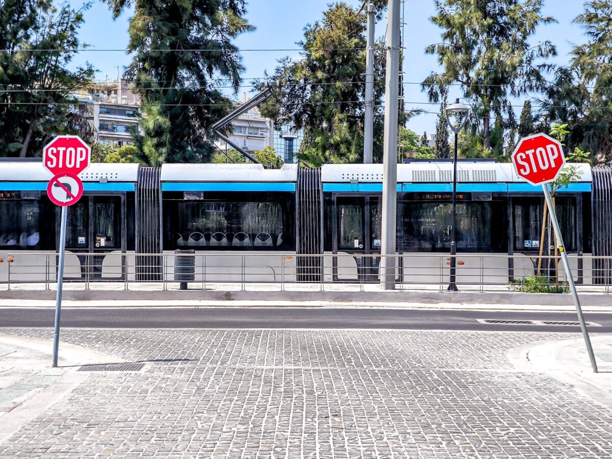 Τραμ: Όσα αλλάζουν από 7 Σεπτεμβρίου - Πιο συχνά δρομολόγια, επιπλέον συρμοί στις ώρες αιχμής