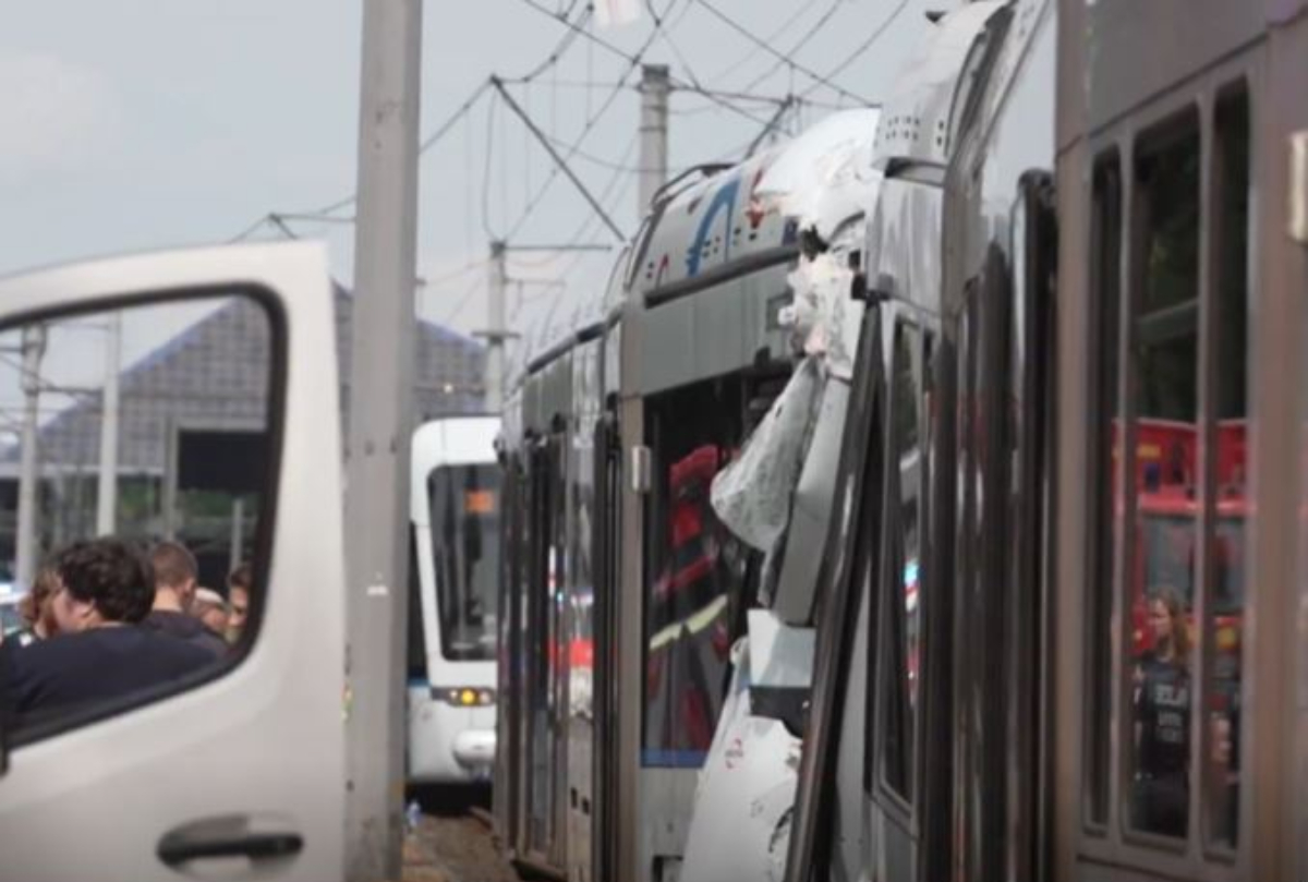 Γερμανία: Tραμ συγκρούστηκαν μεταξύ τους – Τουλάχιστον 25 τραυματίες, 3 σε κρίσιμη κατάσταση