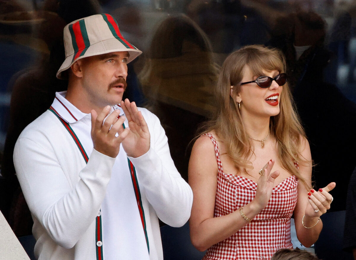 FILE PHOTO: Tennis - U.S. Open - Flushing Meadows, New York, United States - September 8, 2024 Singer Taylor Swift and Kansas City Chiefs' Travis Kelce are seen during the final match between Italy's Jannik Sinner and Taylor Fritz of the U.S. REUTERS/Eduardo Munoz/File Photo