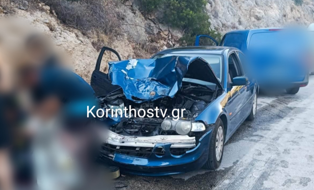 Σοβαρό τροχαίο στην Κόρινθο: Τραυματίστηκε βαριά άνδρας που βρισκόταν πίσω από το αυτοκίνητό του
