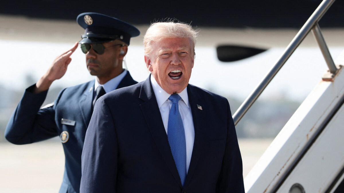 U.S. President Donald Trump arrives at Los Angeles International Airport, in California, U.S., August 4, 2026.
