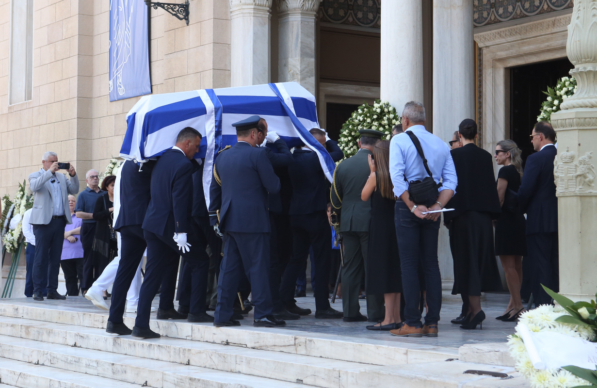 Γιάννης Βαρβιτσιώτης: Το τελευταίο αντίο στο ιστορικό στέλεχος της Νέας Δημοκρατίας - Στην Μητρόπολη Αθηνών ο Κυριάκος Μητσοτάκης