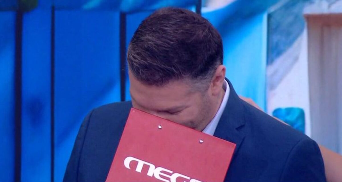 Βασίλης Τσεκούρας: Η έκπληξη στο φινάλε της εκπομπής και οι ευχές για τον γάμο του