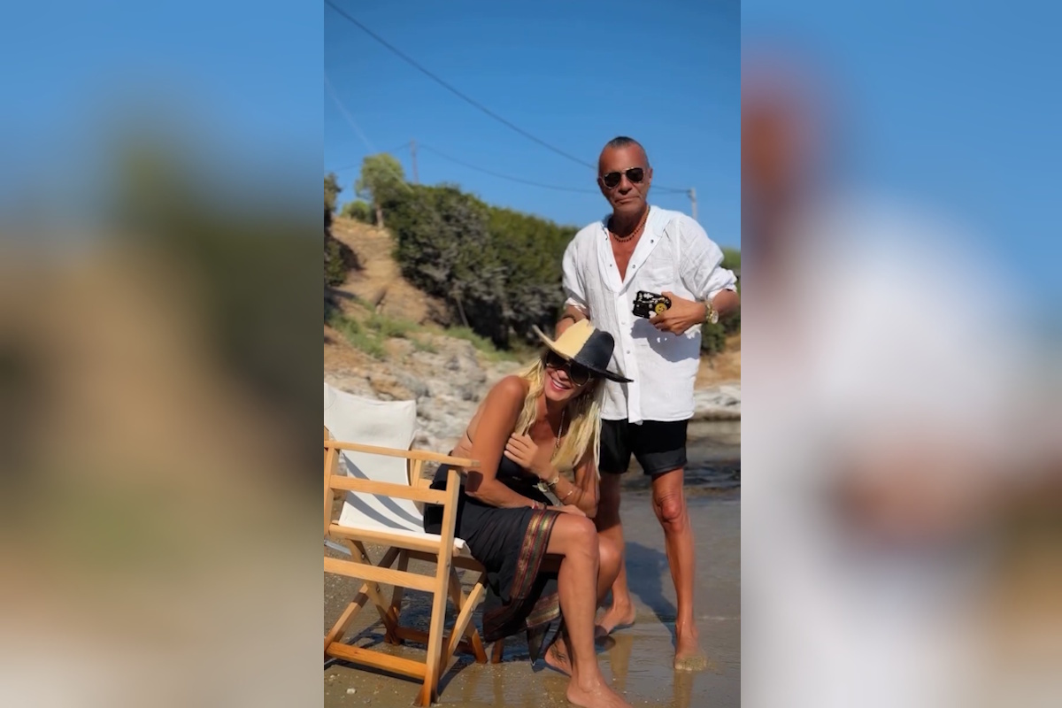 Αννα Βίσση: Ο Ηλίας Ψινάκης ακούει το νέο τραγούδι της και σχολιάζει - «Χιτάρα, η εποχή όλα τα σηκώνει»