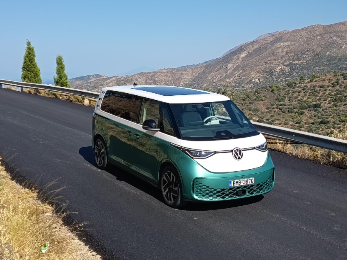 Volkswagen ID.Buzz 7θέσιο 286 PS - Δοκιμή: Το αυτοκίνητο - μαγνήτης δίνει διαπιστευτήρια