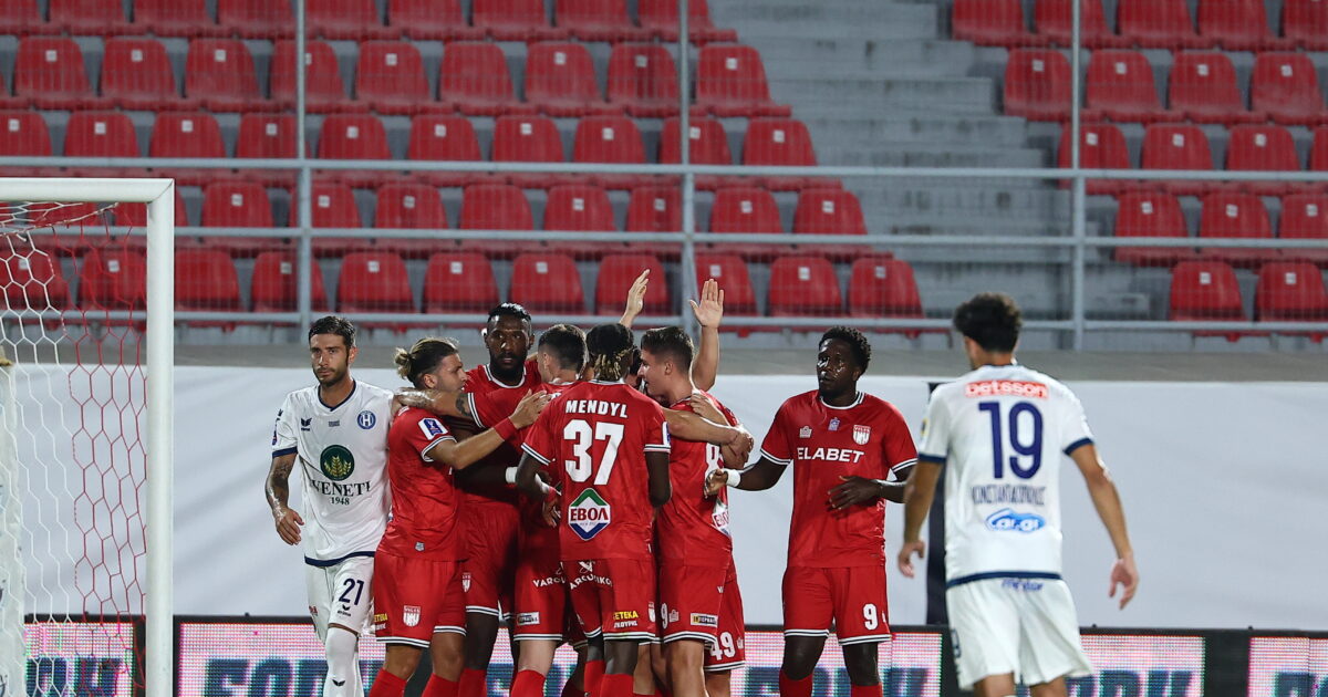Ηρακλής – Βόλος 1-3: Οι Θεσσαλοί εκμεταλλεύτηκαν τα λάθη του Γηραιού και πέρασαν στη League Phase του Κυπέλλου Ελλάδας Superbet