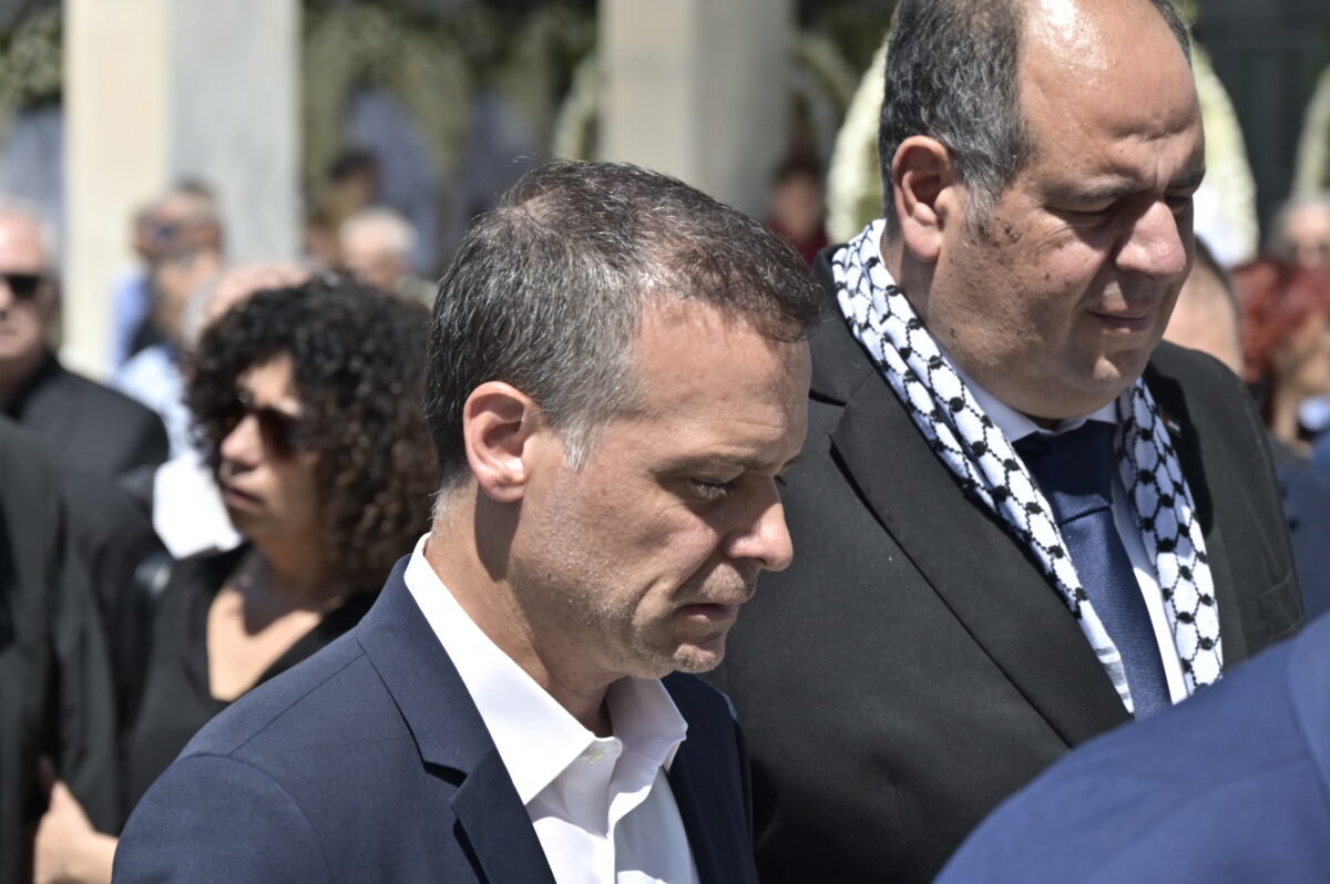 Χαλκιάς: Πλήθος κόσμου στο τελευταίο αντίο ΦΩΤΟ 9 Ο Χάρης Δούκας