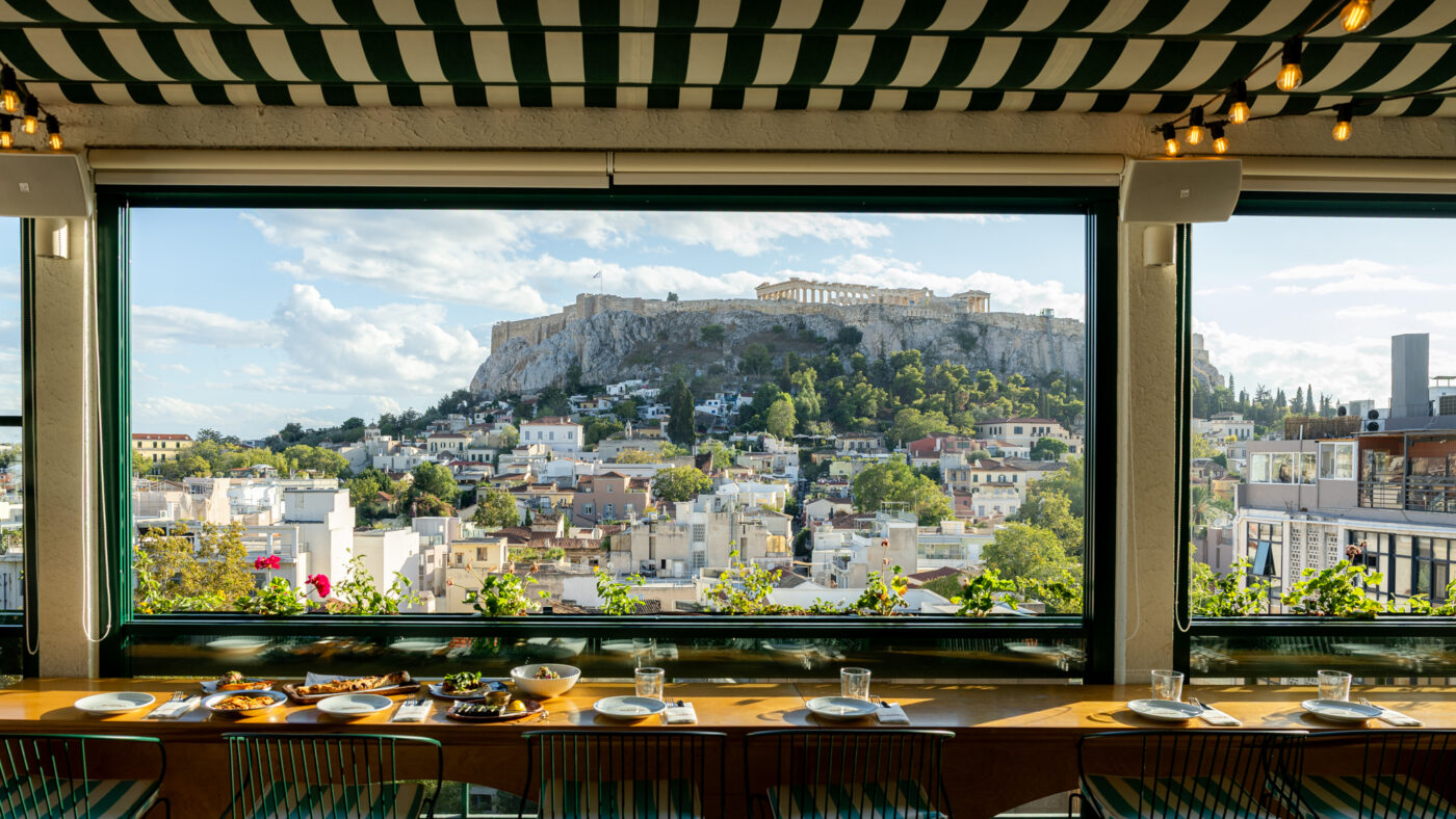 Η Αθηναϊκή Ταράτσα έχει γενέθλια και υποδέχεται τα δύο καλύτερα bars της Ευρώπης