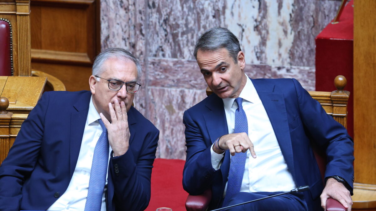 Ο Πρωθυπουργός Κυριάκος Μητσοτάκης στη Βουλή για να απαντήσει σε επίκαιρη ερώτηση του Προέδρου του ΠΑΣΟΚ-ΚΙΝΑΛ Νίκου Ανδρουλάκη για το κόστος ζωής, στο πλαίσιο της Ώρας του Πρωθυπουργού. Παρασκευή 10 Ιουλίου 2026