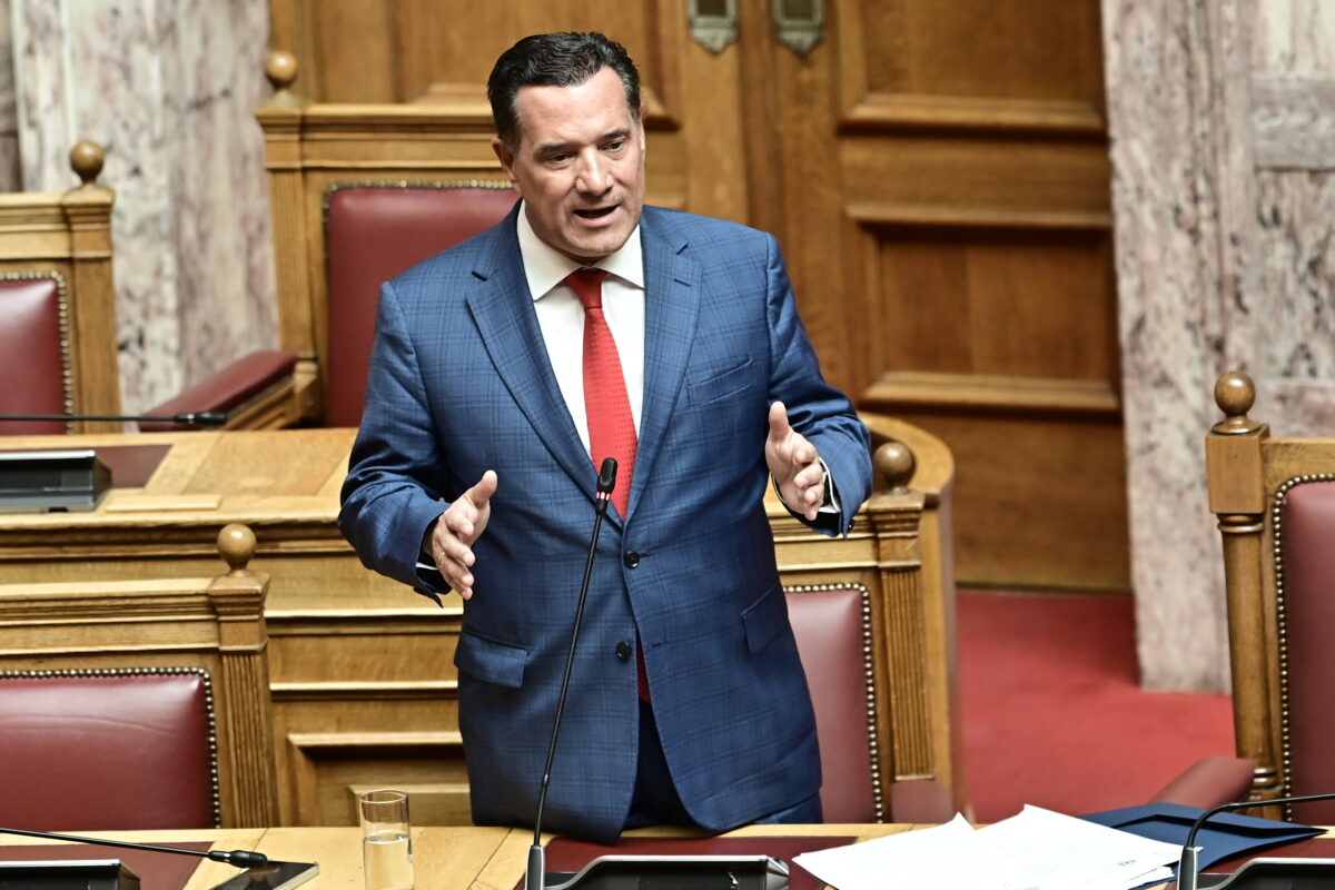 Γεωργιάδης για την γιατρό της Καρνεάδου: Απατεώνισσα, στους ελέγχους έκρυβε το μηχάνημα για να μην εντοπίζεται