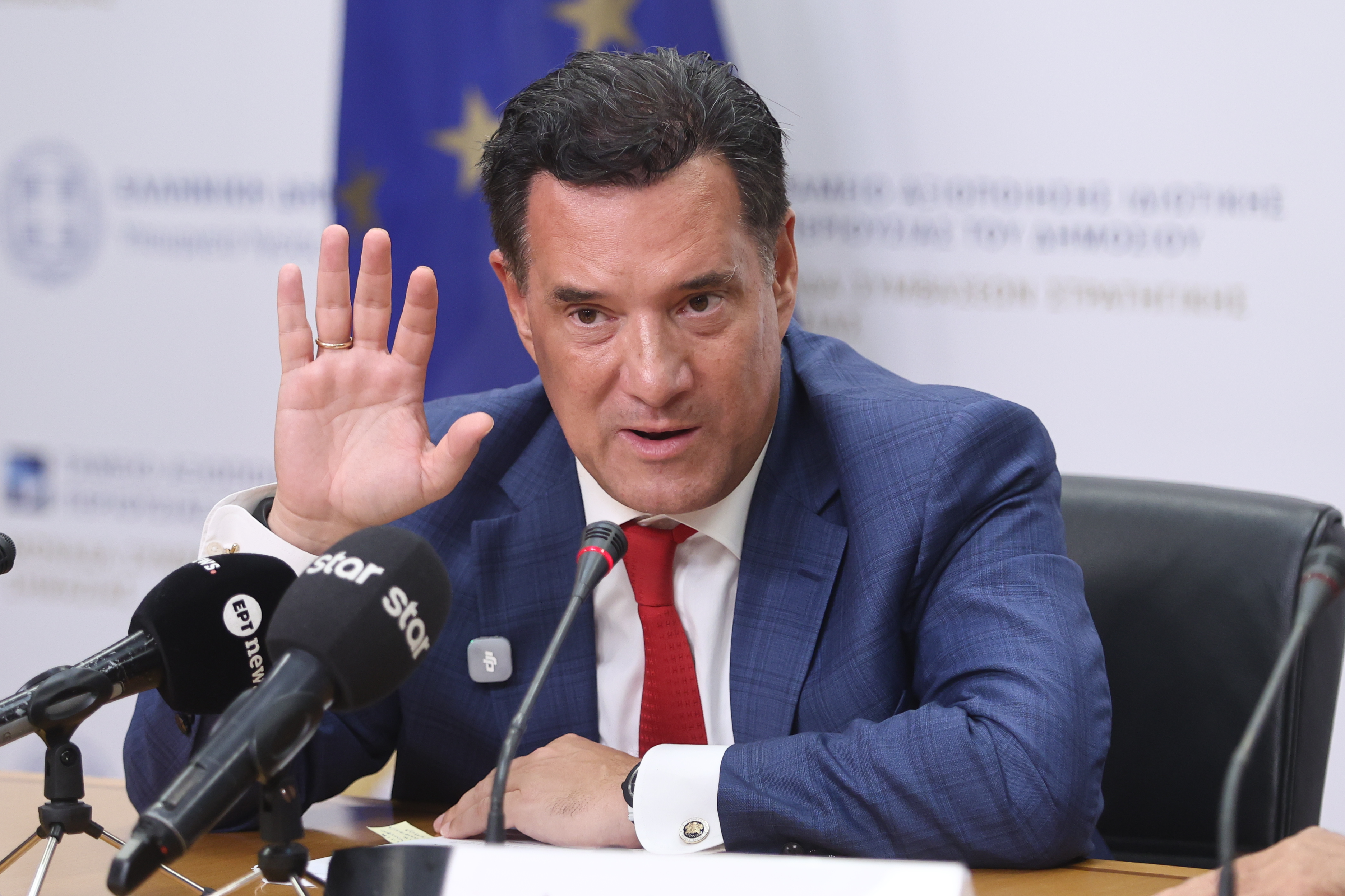 Άδωνις Γεωργιάδης για Κώστα Αρβανίτη: Αυτός που έβριζε τον Σαμαρά με καλεί να παραιτηθώ για την φράση μου με τον «μπάφο» – Έλα Χριστέ και Παναγία!