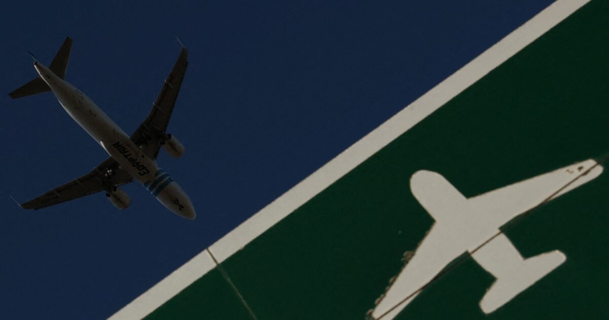 Λήξη συναγερμού στη Λιθουανία: Άνοιξε το αεροδρόμιο του Βίλνιους λόγων ύποπτων αερόστατων στον εναέριο χώρο Λήξη συναγερμού στη Λιθουανία: Άνοιξε το αεροδρόμιο του Βίλνιους λόγων ύποπτων αερόστατων στον εναέριο χώρο