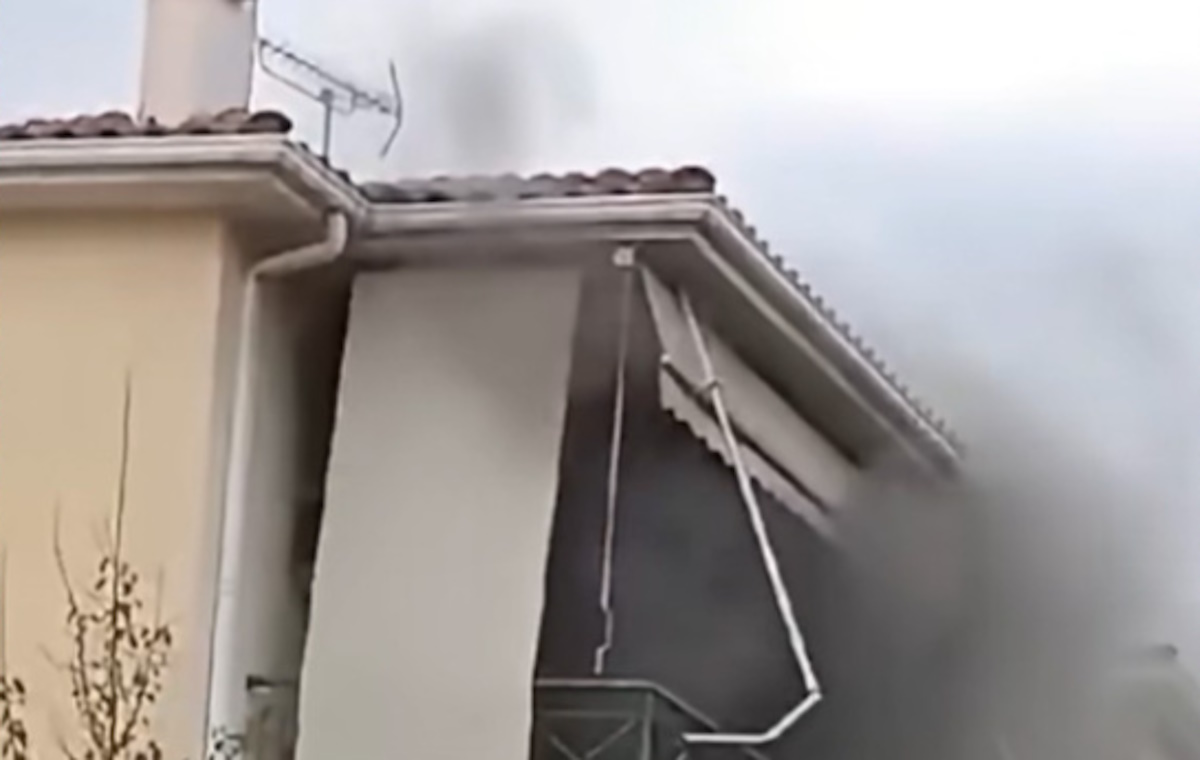 Φωτιά σε σπίτι στο Αίγιο