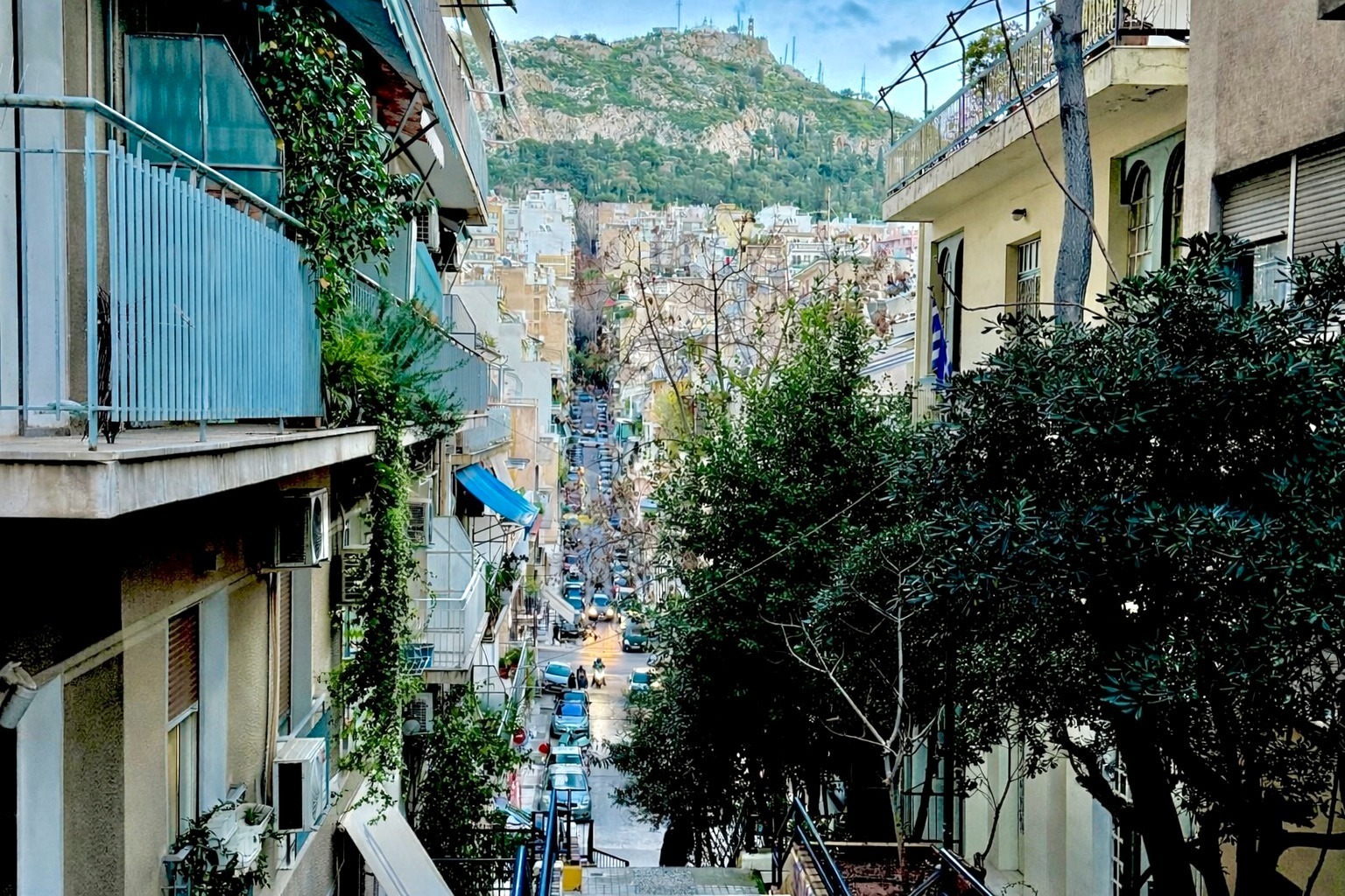 Γονικές παροχές και δωρεές κάνουν «άλμα» λόγω υψηλού αφορολόγητου, στο «ρελαντί» οι αγοραπωλησίες