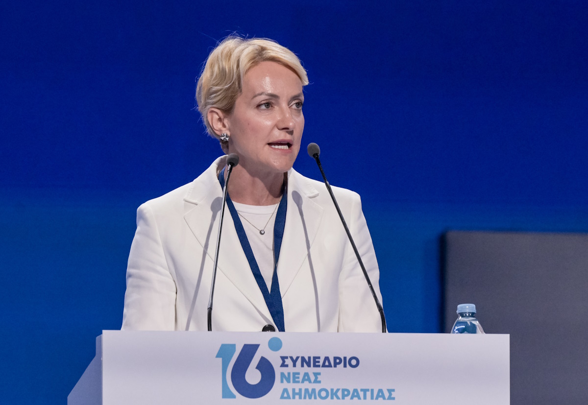 Σδούκου για ομιλία Τσίπρα: Παίρνουν πίσω τη μία εξαγγελία μετά την άλλη και κάνουν κυβιστήσεις στα τηλεοπτικά παράθυρα