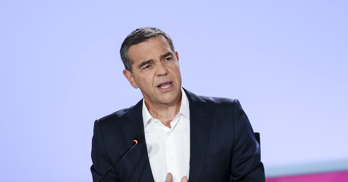 Live η ομιλία του Αλέξη Τσίπρα στο Επαγγελματικό Επιμελητήριο Live η ομιλία του Αλέξη Τσίπρα στο Επαγγελματικό Επιμελητήριο