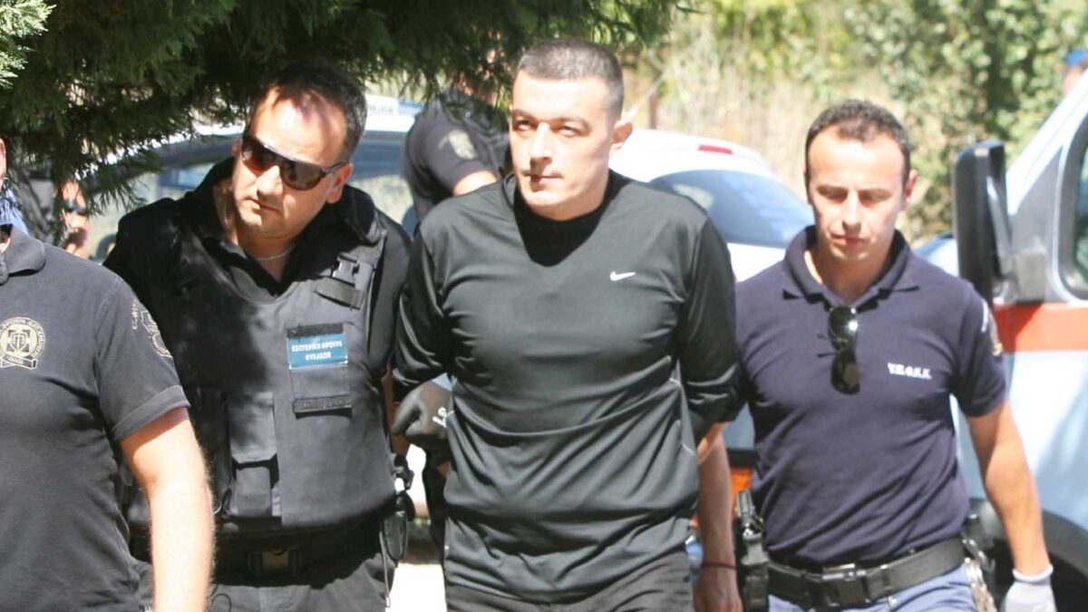 Αλκέτ Ριζάι