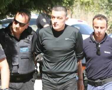 Αλκέτ Ριζάι