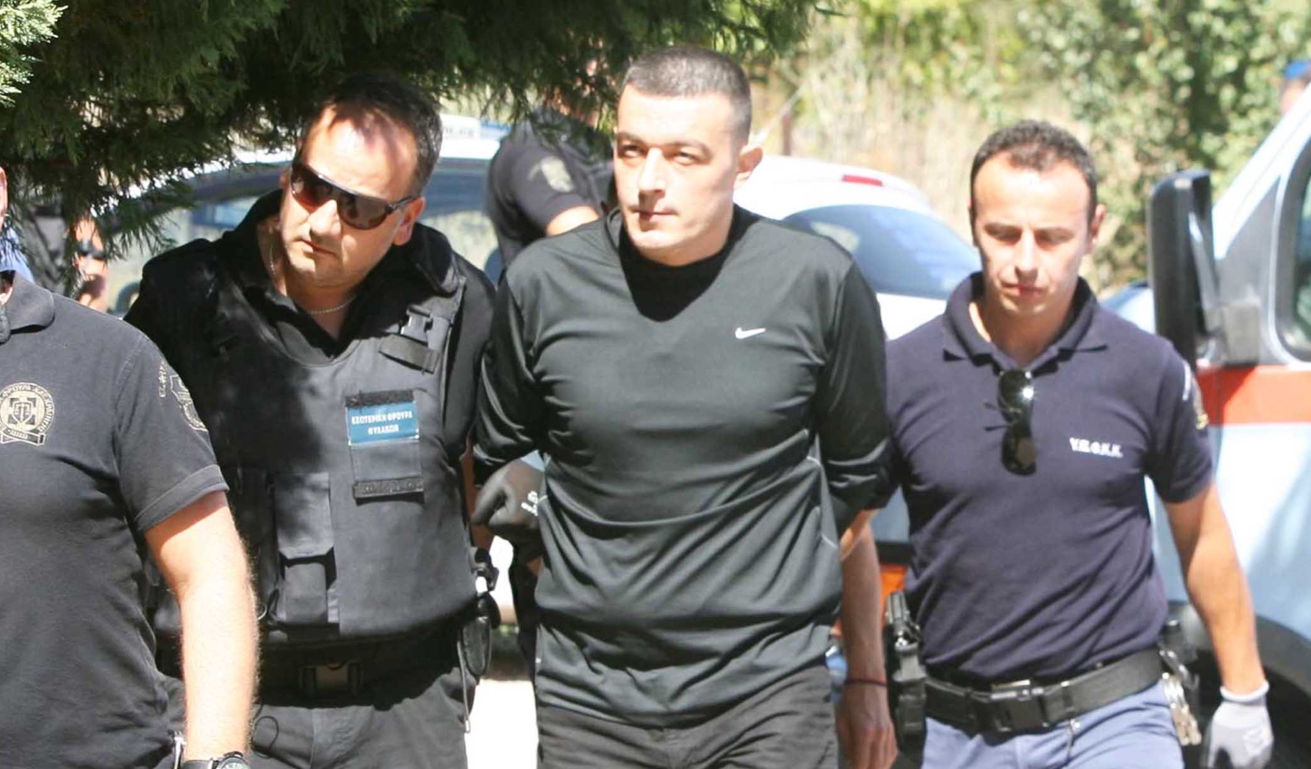 Αλκέτ Ριζάι: Από τις δολοφονίες και τις αποδράσεις με ελικόπτερο στους πυροβολισμούς στην Ανάβυσσο – Πιθανό να επιστρέψει σήμερα στις φυλακές