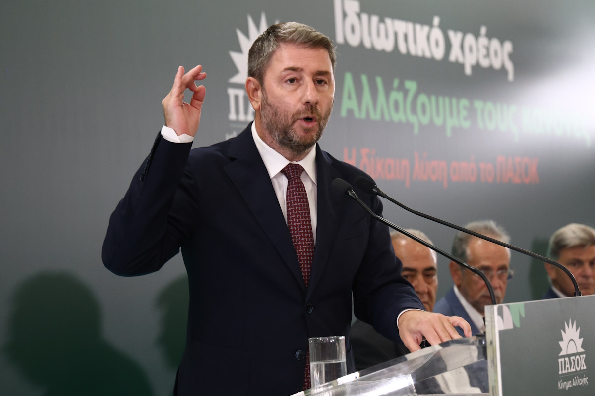 Στο τραπέζι της ΔΕΘ, «τετραψήφιος κατώτατος μισθός» ^ ο στόχος τα 1000€ από τα 920€ ^ μοντέλο συνταξιούχων και στους δημόσιους υπαλλήλους με οδικό χάρτη για τον 13ο μισθό ^ απόβαση ΠΑΣΟΚ στην Κρήτη ^ από τα «λεωφορεία της νίκης» του Σημίτη, στο κομβόι ΙΧ με σημαίες του ΠΑΣΟΚ του Ανδρουλάκη ^ Πιερρακάκης, Δόμνα Μιχαηλίδου, Σκέρτσος, Σχοινάς κ.α υπουργοί στρώνουν το χαλί για τον πρωθυπουργό την παραμονή της ΔΕΘ ^ Από τους λίγους ο Μαρκόπουλος δεν πετάει σε άλλους την καυτή πατάτα της α