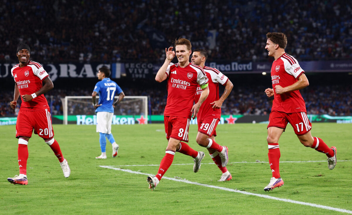 Νάπολι - Αρσεναλ 0-1: Οι Λονδρέζοι με ασίστ του Τζόλη και εκτελεστή τον Έντεγκαρντ «απέδρασαν» από το «Μαραντόνα»