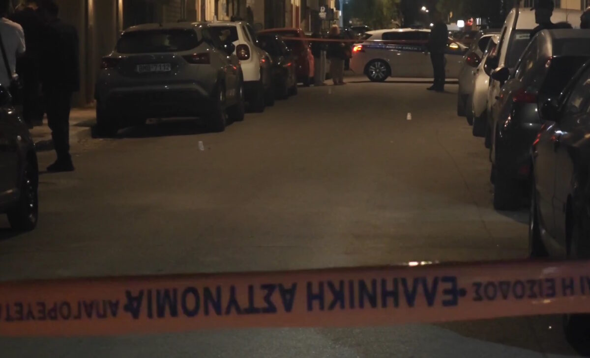 Σκηνές φαρ ουέστ στον Αγιο Παντελεήμονα: Τραυματίστηκε 10χρονη μετά από πυροβολισμούς και μεταφέρθηκε στο νοσοκομείο