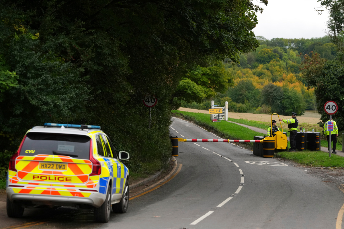 Police officers control road access near Chequers, Aylesbury, England, Thursday, Sept. 18, 2025 ahead or the arrival of President Trump