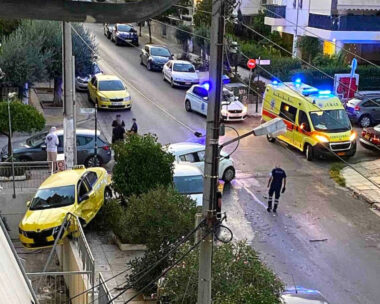 Ταξί μετά από σύγκρουση στην Ηλιούπολη