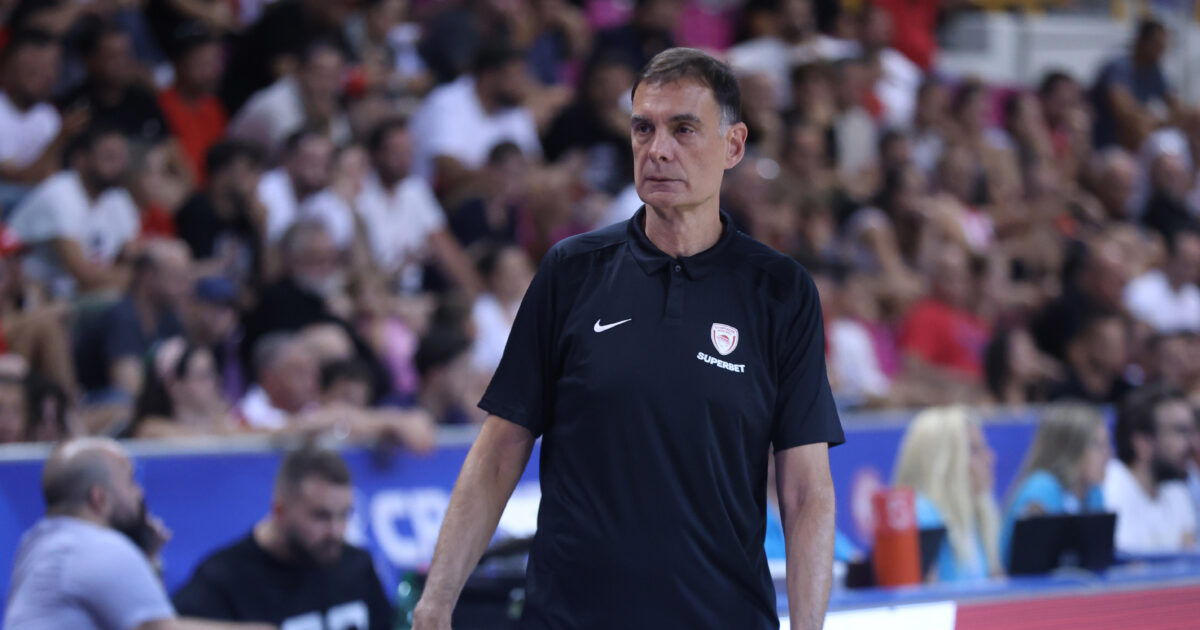 Μπαρτζώκας: «Θα παίξουν στο επόμενο ματς οι Βεζένκοφ και Μιλουτίνοφ – Δεν ψάχνουμε παίκτη» Μπαρτζώκας: «Θα παίξουν στο επόμενο ματς οι Βεζένκοφ και Μιλουτίνοφ – Δεν ψάχνουμε παίκτη»