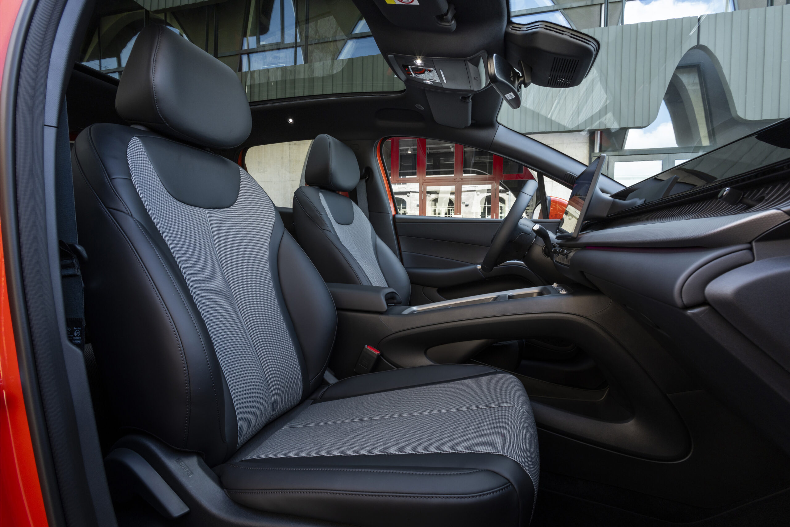 byd-dolphin-g