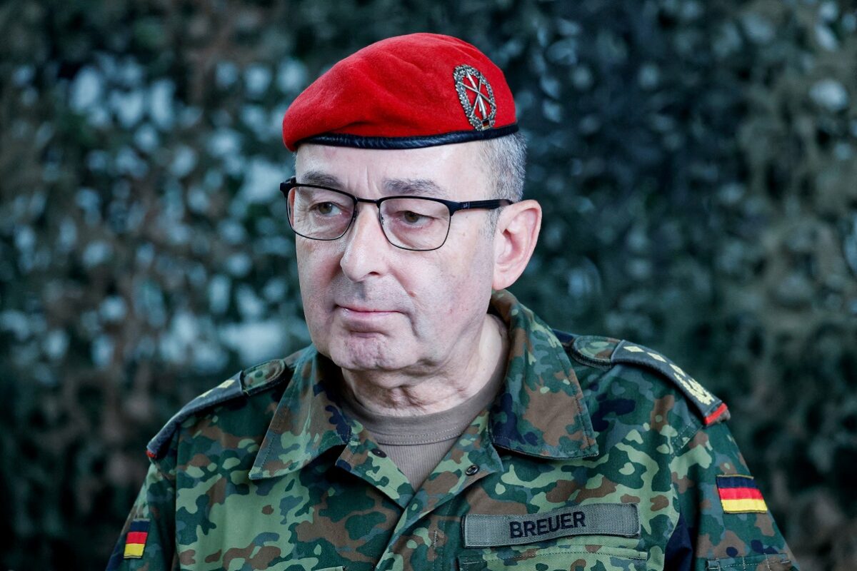 NATO: Ο Γερμανός στρατηγός Κάρστεν Μπρόιερ εκλέχθηκε νέος αρχηγός της Στρατιωτικής Διοίκησης