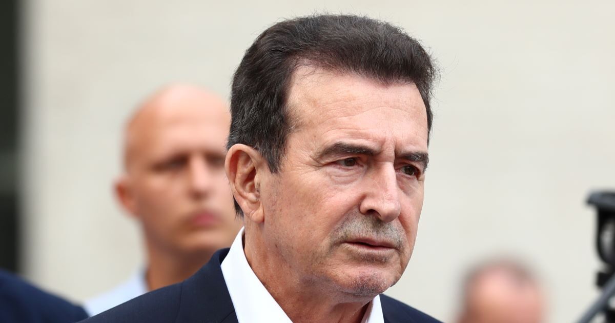 Μιχάλης Χρυσοχοΐδης για Αλκέτ Ριζάι: Θα διαφωνούσα να πάρει άδεια αλλά είναι θέμα του νόμου Μιχάλης Χρυσοχοΐδης για Αλκέτ Ριζάι: Θα διαφωνούσα να πάρει άδεια αλλά είναι θέμα του νόμου