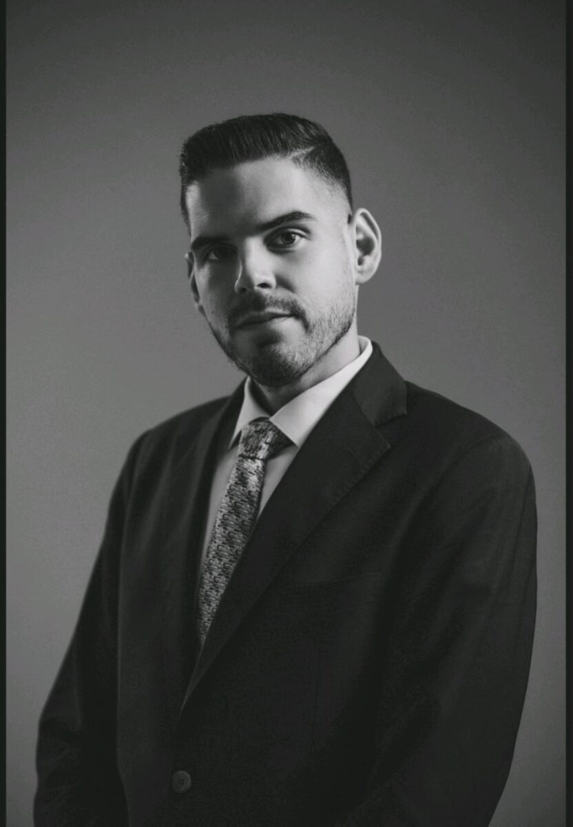 dikigoros zaxaropoulos